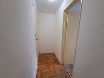 Venta Departamento 2 Ambientes Con Patio Muy Luminoso Congreso