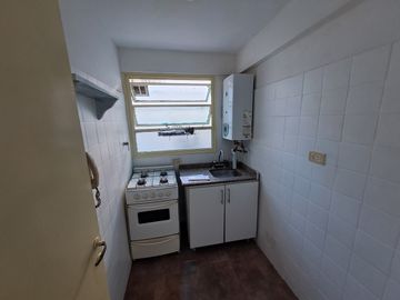 Venta Departamento 2 Ambientes Con Patio Muy Luminoso Congreso