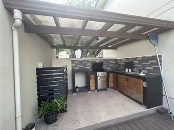 VENTA CASA RIVER VALLEY