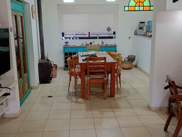 Casa Quinta de 3 Ambientes en Venta. Villa Adriana. CaÃ±uelas.