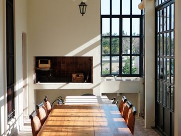 EN VENTA LUJOSA CASA ZONA NORTE