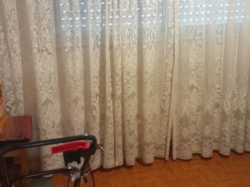 CASA AMERICANA  3 AMB VENDE CASTELAR