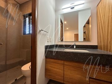 CASA EN VENTA EN CANCUN, VIA CUMBRES RESIDENCIAL