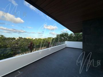 CASA EN VENTA EN CANCUN, VIA CUMBRES RESIDENCIAL