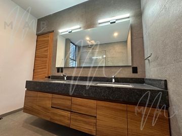 CASA EN VENTA EN CANCUN, VIA CUMBRES RESIDENCIAL