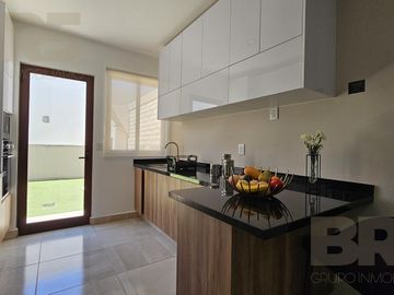 Casa con Espacio Flex en Planta Baja en Zibatá Qro