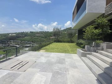 Casa en Venta Club de Golf Tres Marías con Cancha Pádel, terraza, bar, Jacuzzi, Vista Panorámica
