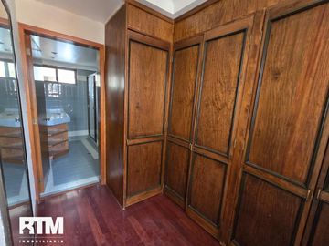 Se vende casa de 5 recamaras en lomas 3ra sección