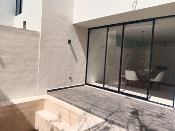 VENTA DE TOWNHOUSE AMUEBLADO  EN DZITYA, MERIDA,YUCATAN.