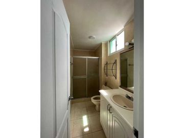 Se alquila apartamento 110mt de 3 recamaras