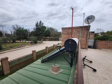 EN VENTA IMPECABLE CASA EN SANTA CRUZ DEL LAGO REF: 2183