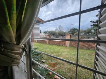 EN VENTA IMPECABLE CASA EN SANTA CRUZ DEL LAGO REF: 2183