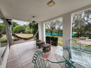 EN VENTA IMPECABLE CASA EN SANTA CRUZ DEL LAGO REF: 2183