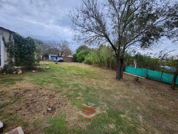 EN VENTA IMPECABLE CASA EN SANTA CRUZ DEL LAGO REF: 2183