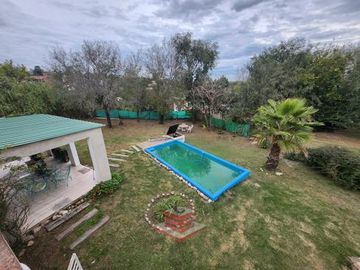 EN VENTA IMPECABLE CASA EN SANTA CRUZ DEL LAGO REF: 2183