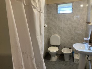 Casa en venta, Casuarinas, S/ Expensas,  Lujan - 4 Ambientes