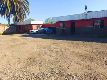 Terreno con uso mixto y gran potencial comercial en Peñaflor