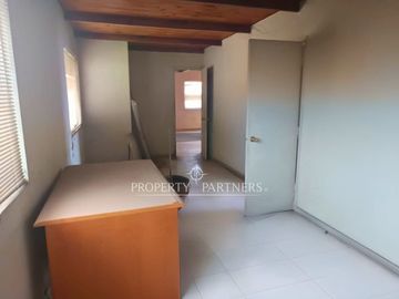 Terreno con uso mixto y gran potencial comercial en Peñaflor