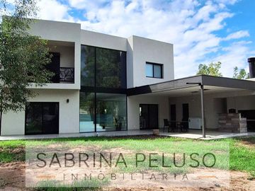 VENTA CASA Álvarez del Bosque MORENO