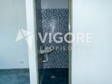 Casa en alquiler c/ cochera en Carlos Spegazzini