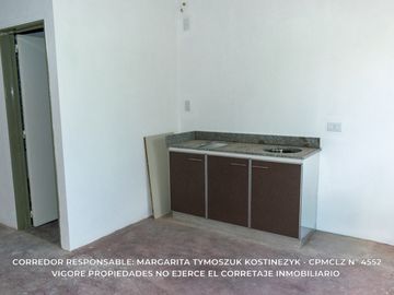 Casa en alquiler con cochera en Carlos Spegazzini Imperdible Excelente ubicación