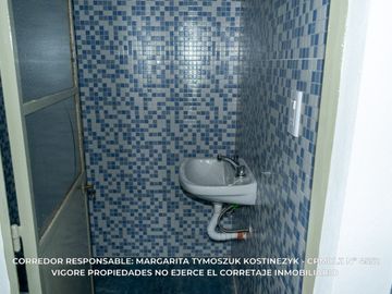 Casa en alquiler con cochera en Carlos Spegazzini Imperdible Excelente ubicación