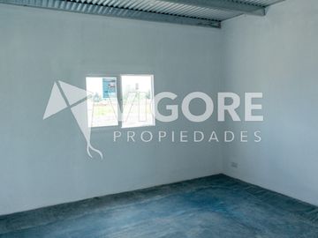 Casa en alquiler c/ cochera en Carlos Spegazzini