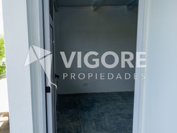 Casa en alquiler c/ cochera en Carlos Spegazzini