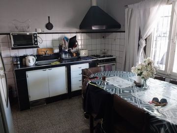 Venta casa con la mejor ubicación en Godoy Cruz