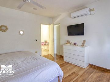 Casa en venta en Bº Santa Maria De Los Olivos. Malvinas.