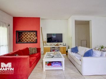 Casa en venta en Bº Santa Maria De Los Olivos. Malvinas.