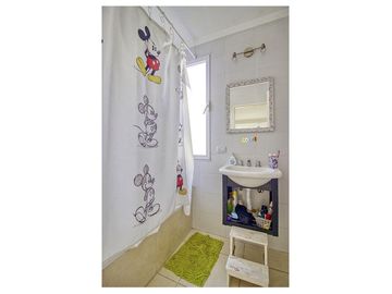 Casa en venta en Bº Santa Maria De Los Olivos. Malvinas.