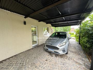 Oportunidad! Casa en venta 4 amb. y pileta. Barrio Santa Guadalupe. Pilar.