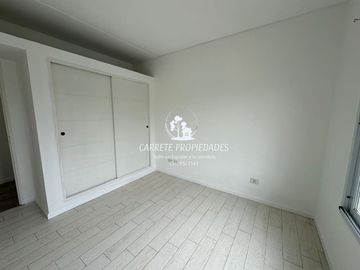 Oportunidad! Casa en venta 4 amb. y pileta. Barrio Santa Guadalupe. Pilar.