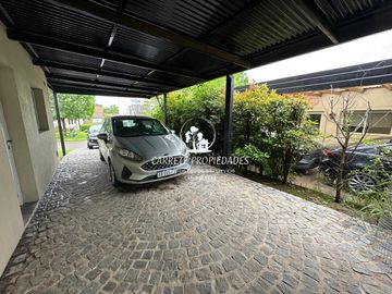 Oportunidad! Casa en venta 4 amb. y pileta. Barrio Santa Guadalupe. Pilar.