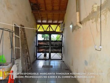 Casa en venta c/ cochera en Temperley