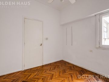 Venta departamento 3 amb. con dependencia en Almagro