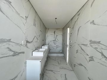 Venta Departamento de 4 Ambientes con Dependencia a Estrenar en Nuñez