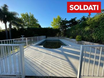 Casa Apta a Crédito en Venta en Barrio Cerrado Los Sauces