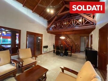 Casa Apta a Crédito en Venta en Barrio Cerrado Los Sauces