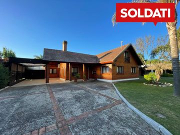 Casa Apta a Crédito en Venta en Barrio Cerrado Los Sauces