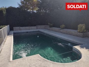 Casa Apta a Crédito en Venta en Barrio Cerrado Los Sauces