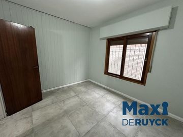 Casa 3 ambientes, verde, quincho