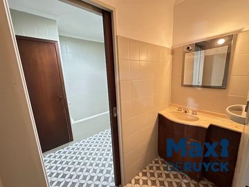 Casa 3 ambientes, verde, quincho