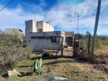 Casa en venta - 2 Dormitorios 1 Baño - Villa Santa Cruz del Lago