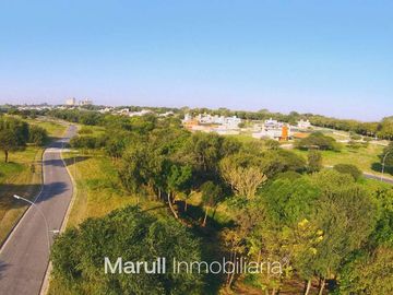 Prados de Manantiales Lote (apto dúplex) 300m2 fondo norte