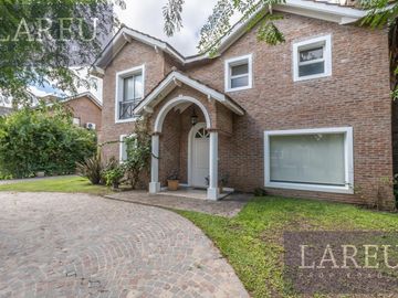 Casa en Venta - Club De Campo Pueyrredon, Pilar