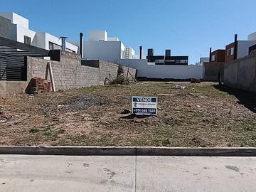Lote central de 360 Mts2 Costas de Manantiales -  APTO DUPLEX