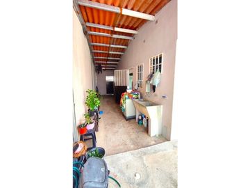 Remate de casa en Don Bosco, Las Acacias # 2238 cvd