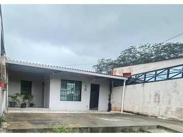 Remate de casa en Don Bosco, Las Acacias # 2238 cvd